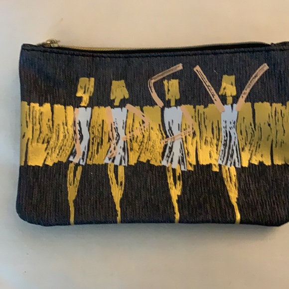 SOLD- ✨2/$8 3/$10 5/$15 Assorted Ipsy bags - Picture 11 of 16